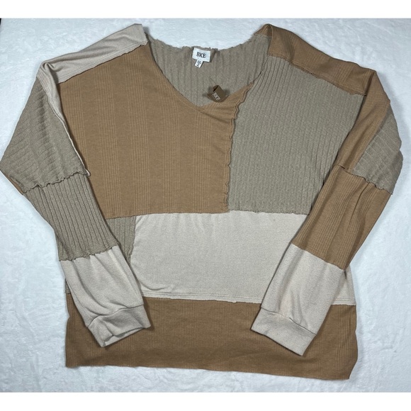 BKE Buckle Pierced Raw Edge Top Boho Patchwork Long Sleeve Tee Tan Beige XXL - Picture 3 of 8